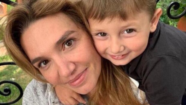 “Синочку, ти до нас сьогодні повернувся”: Мама загиблого Сашка Соболєва приголомшила новиною – 21 жовтня