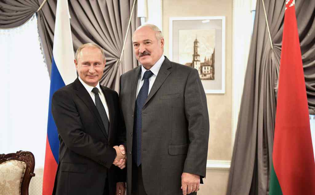 Путін здійснює “обережну анексію Білорусі”! Лукашенко повністю втратив самостійність : шокуюча заява