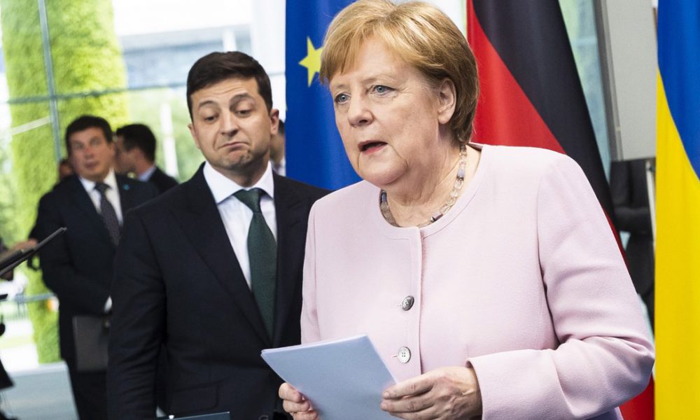 Щойно! Погані новини – Меркель здалась, після розмови з Путіним: доля вирішена! Зеленський у відчаї