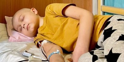 Китайські лікарі рятують життя Єгора
