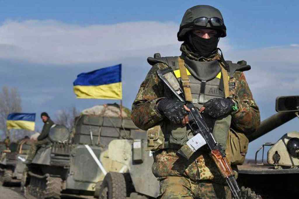 Терміново! Можуть мобілізувати 400 тис. військових: заява депутата. Україна готова захищатись!