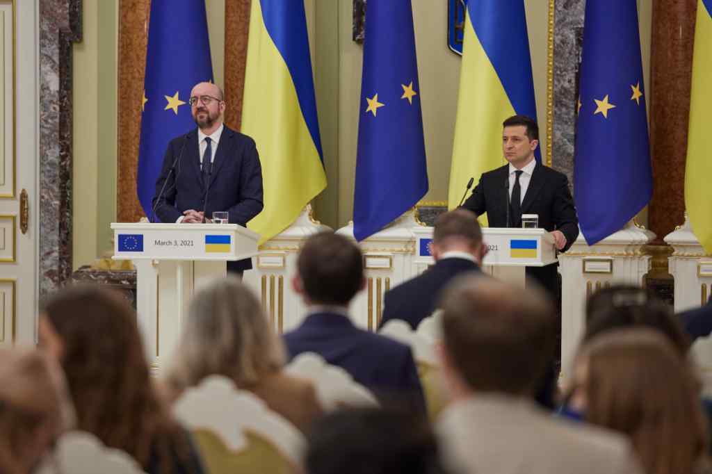 Щойно! Вступ України в ЄС: розгляд заявки. Солідарність, дружба та допомога. Перемога за Україною!