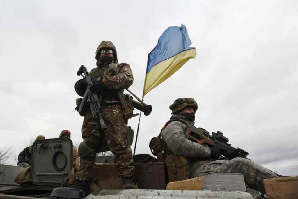 Наші воїни успішно продовжують! Визволяють населені пункти на півдні України – зупинемо ворога.